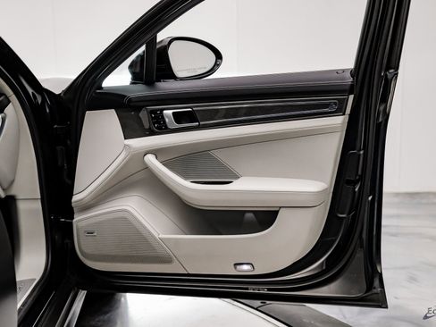 Used 2018 Porsche Panamera Turbo Sport Turismo image 79