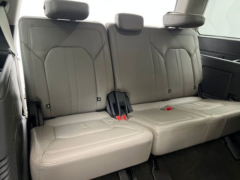 Used 2021 Ford Expedition Limited w/ Cargo Package RWD image 32