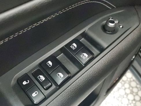 Used 2023 Jeep Compass Altitude image 20