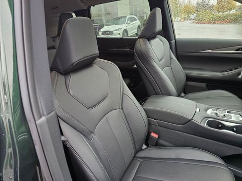 New 2026 INFINITI QX60 Luxe image 12