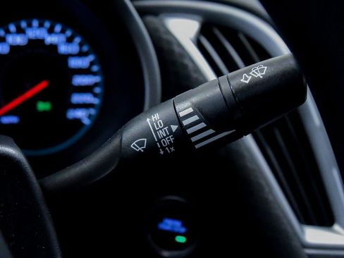 Used 2023 Chevrolet Malibu LT image 24