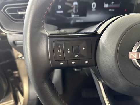 Certified 2025 Nissan Kicks SR image 15