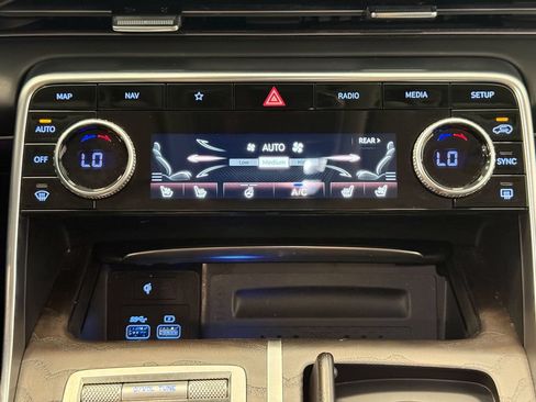 Used 2024 Genesis GV80 3.5T Advanced AWD/4WD image 29