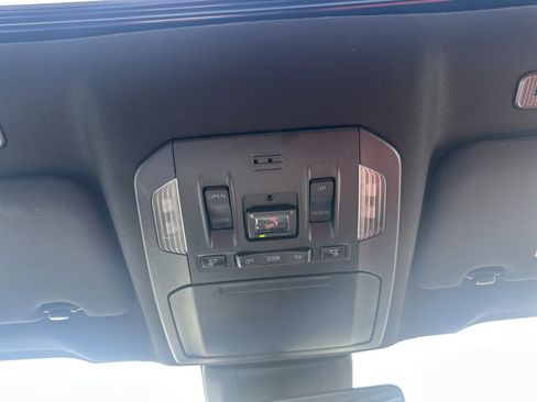 Used 2023 Toyota Highlander XSE AWD/4WD image 33