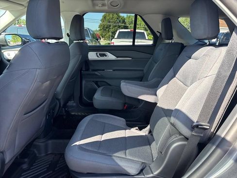 Used 2026 Ford Explorer Active AWD/4WD image 16