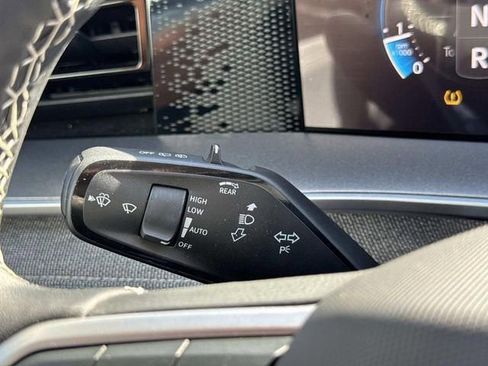 New 2025 Volkswagen Tiguan S FWD image 23