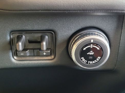 New 2025 Lincoln Navigator L Black Label image 12