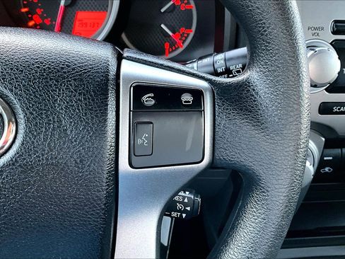 Used 2012 Toyota 4Runner SR5 w/ Convenience Pkg image 18