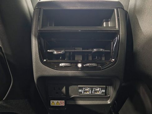New 2025 Jeep Grand Cherokee Altitude AWD/4WD image 37
