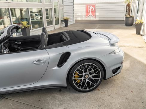 Used 2014 Porsche 911 Turbo S image 5