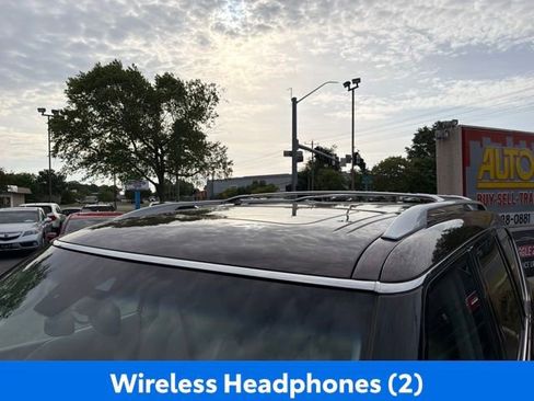 Used 2017 INFINITI QX80 4WD w/ Driver Assistance Package image 18