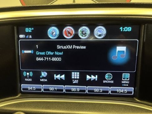 Used 2018 GMC Sierra 2500 SLE w/ Suspension Package, Off-Road AWD/4WD image 20