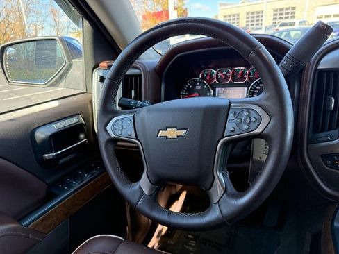 Used 2018 Chevrolet Silverado 1500 High Country image 13