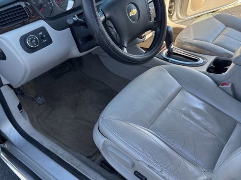 Used 2012 Chevrolet Impala LTZ image 14