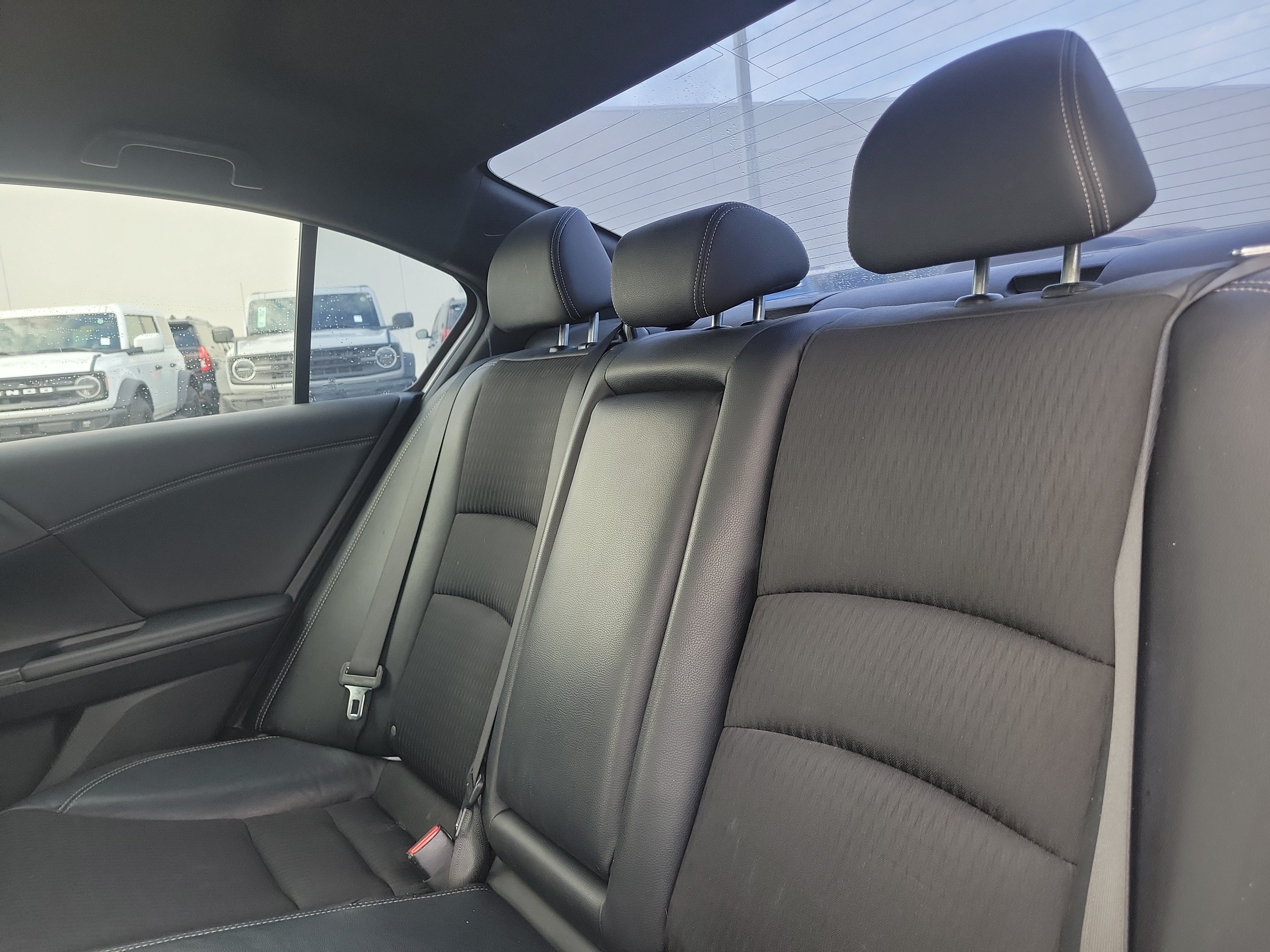 Used 2017 Honda Accord Sport image 14