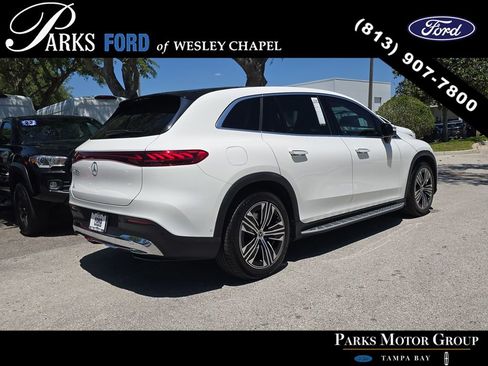 Used 2023 Mercedes-Benz EQS 450+ SUV image 4