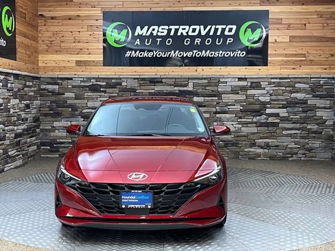 Used 2023 Hyundai Elantra SEL w/ Convenience Package FWD image 2