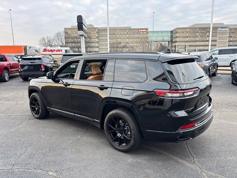 Used 2025 Jeep Grand Cherokee L Summit image 5