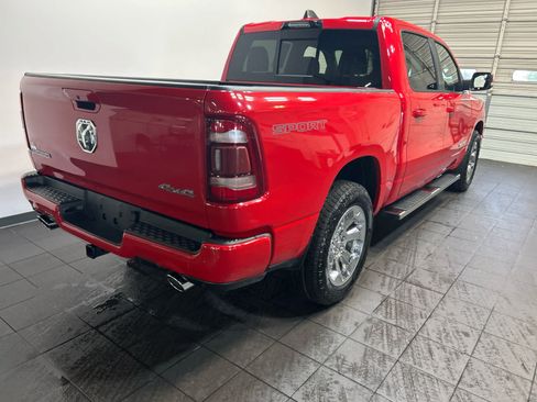 Used 2022 RAM 1500 Big Horn AWD/4WD image 3