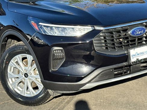 Certified 2024 Ford Escape Active image 3