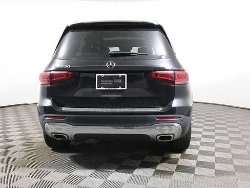 Certified 2023 Mercedes-Benz GLB 250 4MATIC image 6
