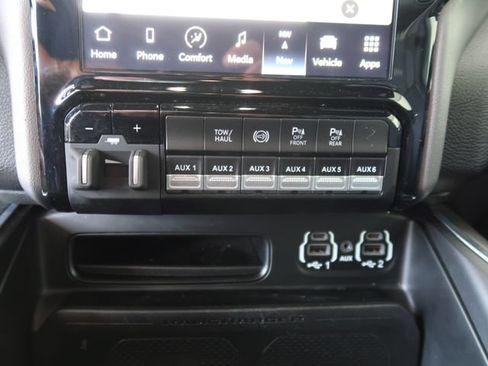 Used 2022 RAM 2500 Laramie AWD/4WD image 26