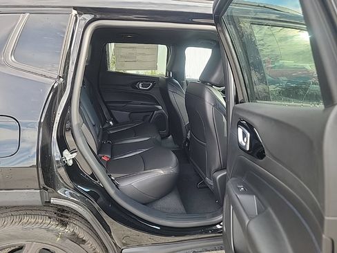 New 2026 Jeep Compass Limited AWD/4WD image 8