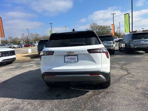 New 2026 Chevrolet Equinox LT w/ Safety and Technology Package image 4