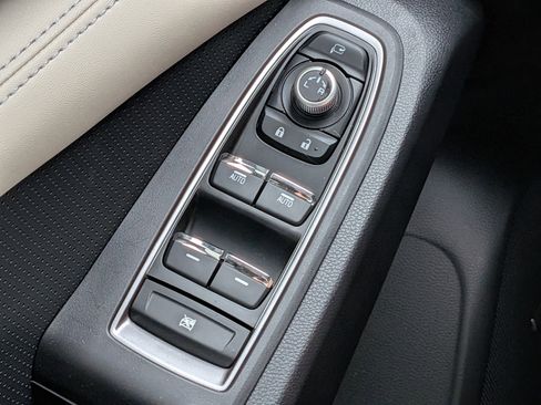 Certified 2025 Subaru Ascent Limited w/ Popular Package #1 image 24