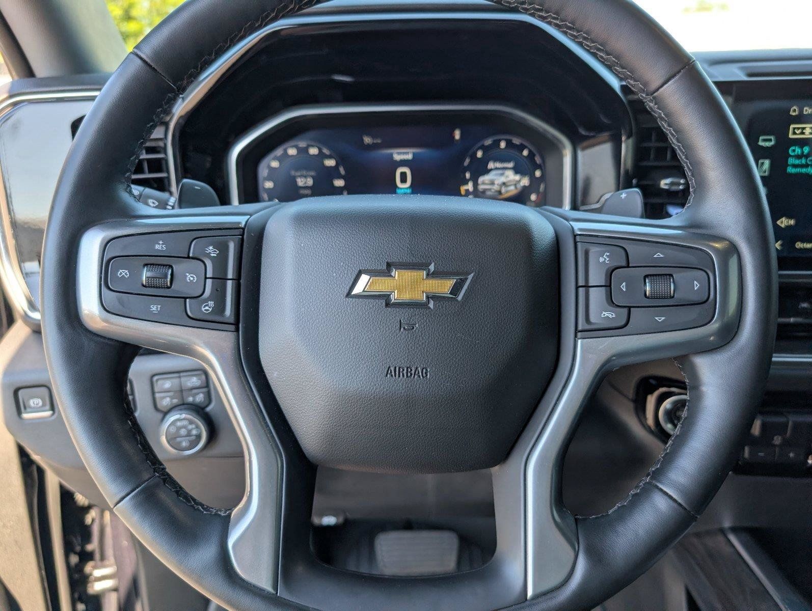 Certified 2024 Chevrolet Silverado 1500 LTZ AWD/4WD image 26