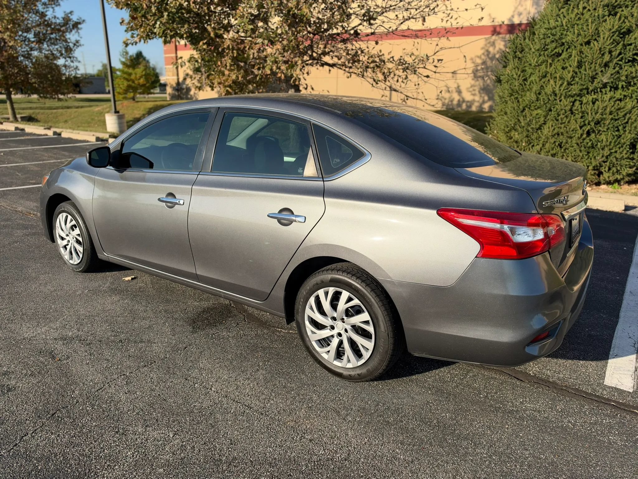 Used 2017 Nissan Sentra S FWD image 3