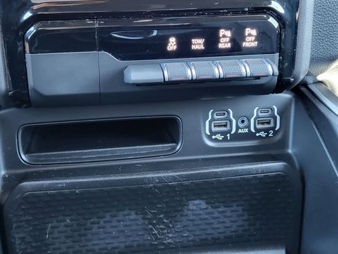 Used 2021 RAM 1500 Lone Star AWD/4WD image 26