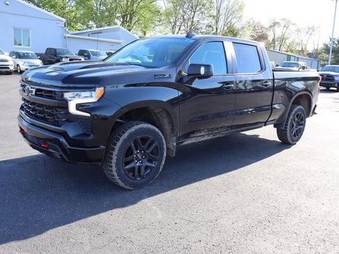 Used 2023 Chevrolet Silverado 1500 LT Trail Boss w/ Convenience Package II AWD/4WD image 2