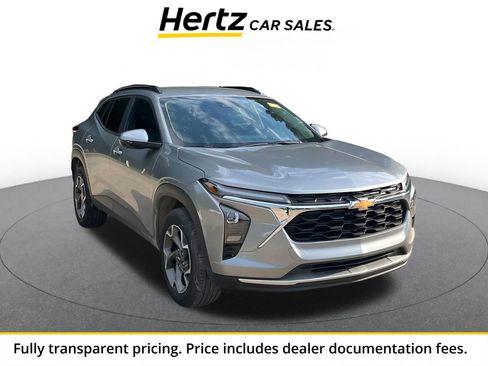 Used 2025 Chevrolet Trax LT w/ LT Convenience Package FWD image 1