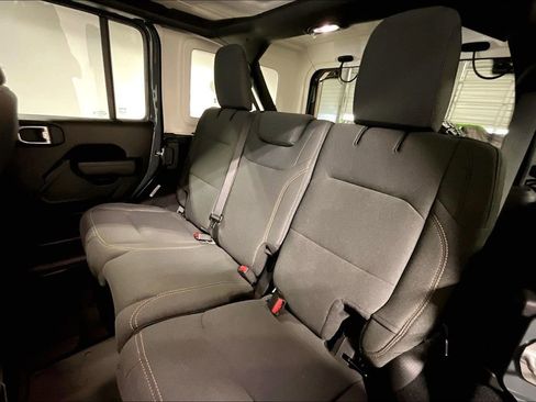 Used 2026 Jeep Wrangler Unlimited Sport AWD/4WD image 33