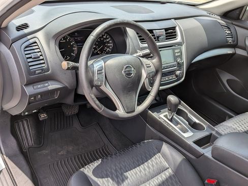 Used 2017 Nissan Altima 2.5 SV FWD image 17