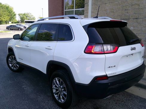 Used 2019 Jeep Cherokee Latitude Plus w/ Safety Group AWD/4WD image 7