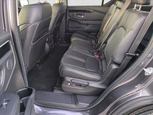 Used 2023 Honda Pilot EX-L image 18