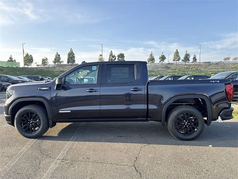 New 2026 GMC Sierra 1500 Elevation image 4