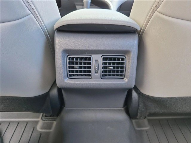 Used 2024 Toyota Camry SE w/ Cold Weather Package FWD image 17