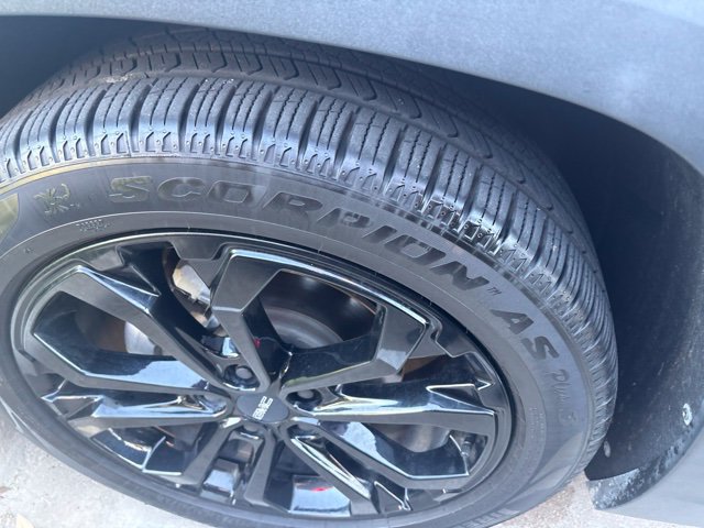 Used 2020 GMC Terrain SLE w/ Driver Convenience Package FWD image 13