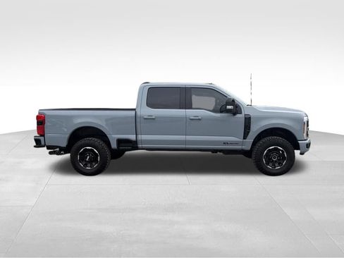 Used 2026 Ford F250 Platinum w/ Tremor Off-Road Package AWD/4WD image 24