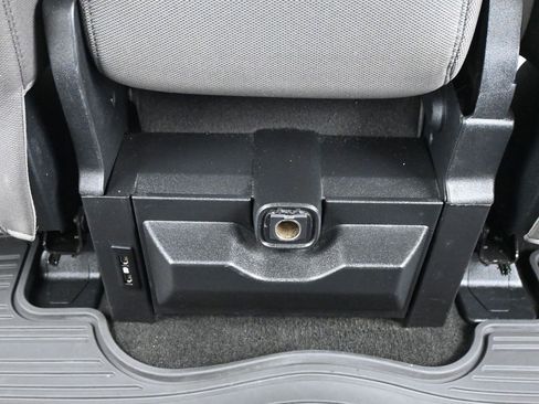 Used 2019 Ford F150 XLT w/ Equipment Group 302A Luxury image 21