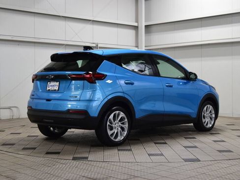 New 2027 Chevrolet Bolt LT w/ Comfort Package FWD image 8