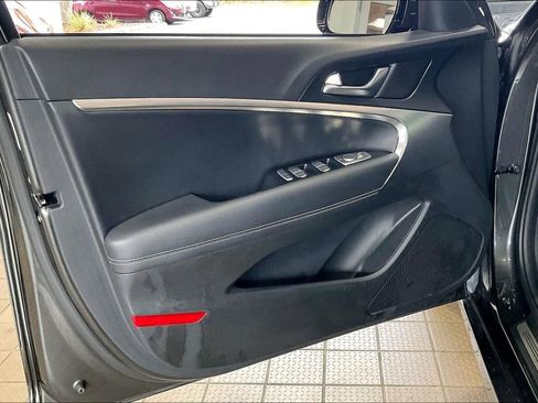 Used 2026 Genesis G70 2.5T RWD image 2