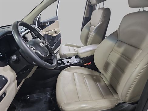 Used 2019 Kia Sorento EX image 21