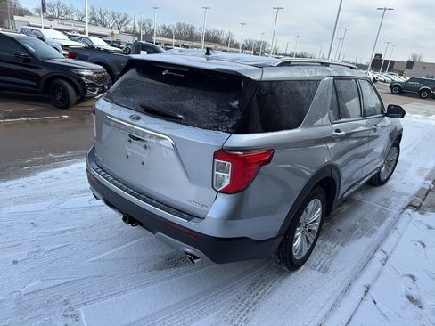 Used 2021 Ford Explorer Limited w/ Equipment Group 301A image 5