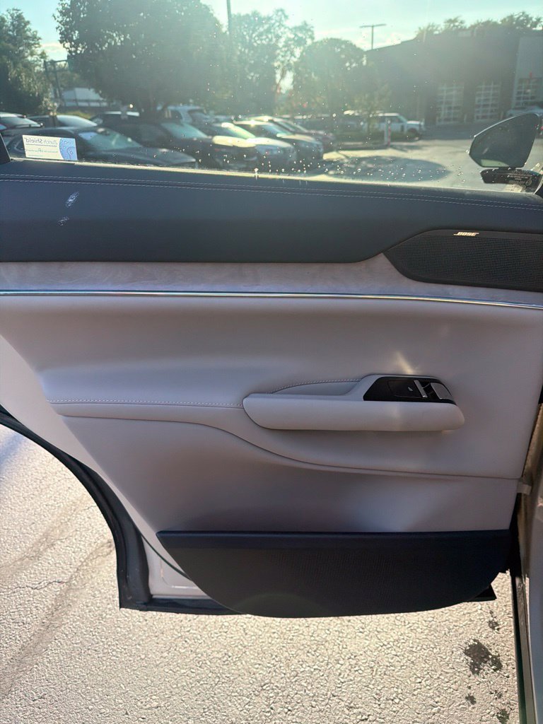 Certified 2025 Volvo EX90 Plus AWD/4WD image 8
