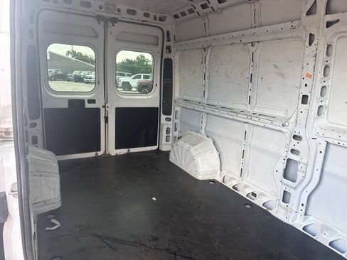 Used 2023 RAM ProMaster 2500 FWD image 15