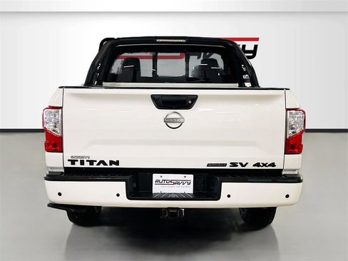 Used 2023 Nissan Titan SV w/ SV Convenience Package image 6